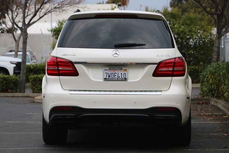 Certified Pre Owned 2017 Mercedes Benz Gls Amg Gls 63 4matic Suv All Wheel Drive 4matic Sport Utility