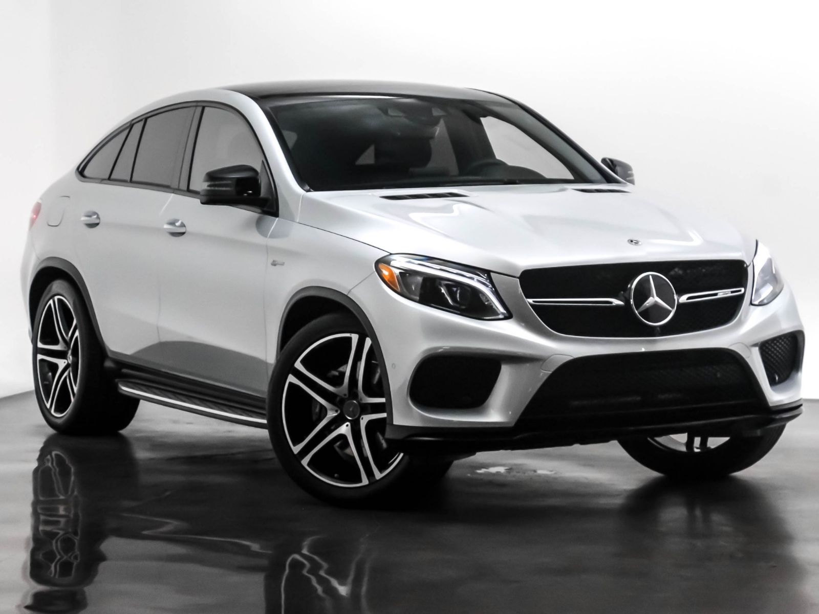 Certified Pre Owned 19 Mercedes Benz Gle Amg Gle 43 Coupe In Newport Beach Mp Fletcher Jones California