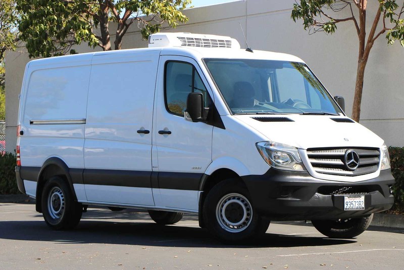 Pre Owned 2015 Mercedes Benz Sprinter Cargo Vans Rwd 2500 144 Rear Wheel Drive Full Size Cargo Van