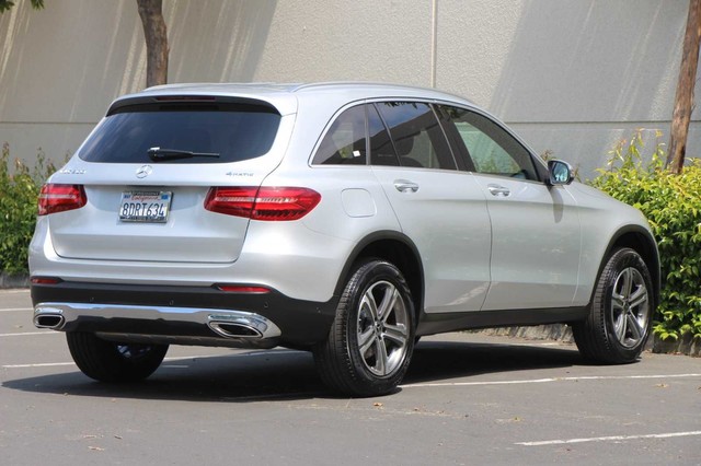 Certified Pre Owned 2018 Mercedes Benz Glc Glc 300 4matic Suv All Wheel Drive 4matic Sport Utility