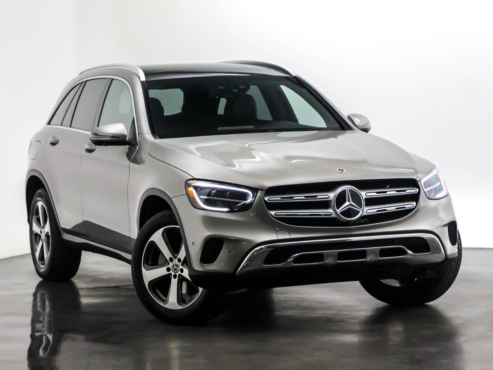 Certified Pre-owned 2020 Mercedes-benz Glc Glc 300 Suv In Newport Beach 