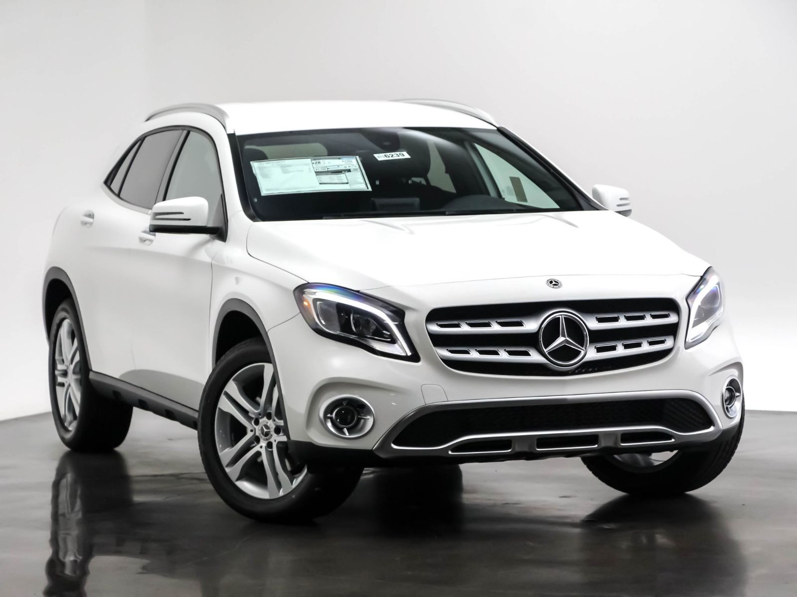 New Mercedes Benz Gla Gla 250 Suv In Newport Beach N Fletcher Jones California